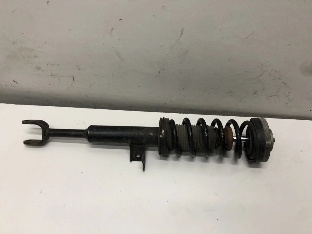 фото №1, Bmw 6 f12 2013 po правая амортизаторы