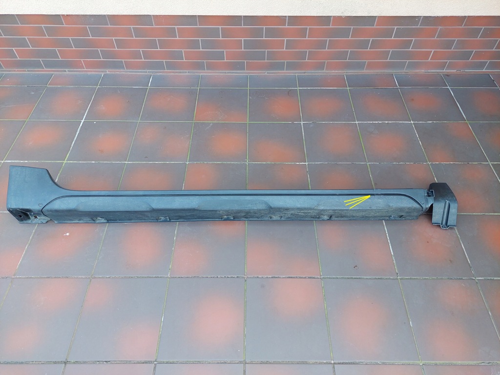 фото №1, Молдинг поріг - права - dacia duster ii