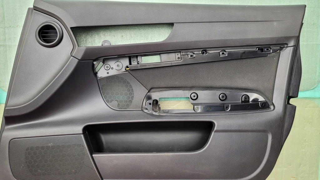 фото №8, Audi a6 c6 sedan комплект s-line сиденья заднее сиденье