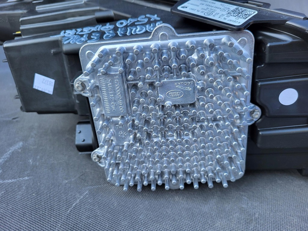 фото №11, Jaguar epace e-pace lift лампа перед левая full led