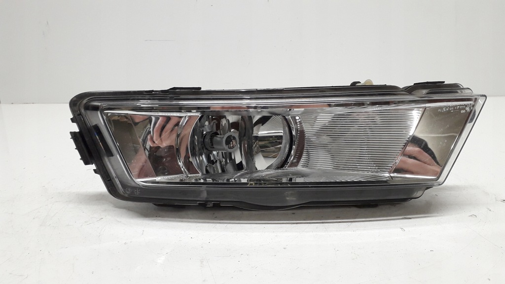 фото №1, Skoda rapid протитуманна фара правий перед 5ja941700