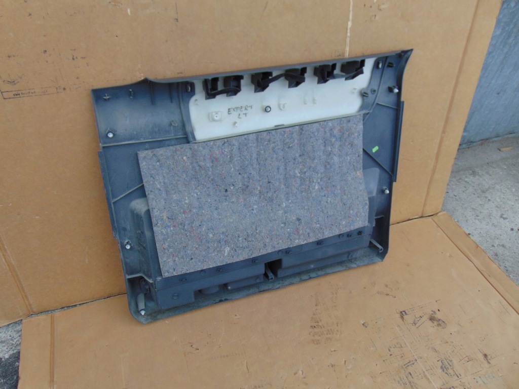 Обивка обшивка левая задний peugeot expert 2007- long 1498940777 Доставка