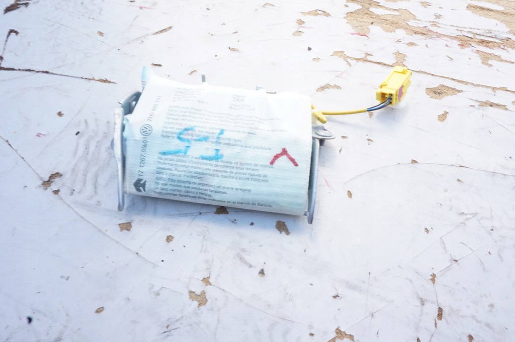 фото №1, Шторка безопасности левая 7h0880741 volkswagen transorter t5