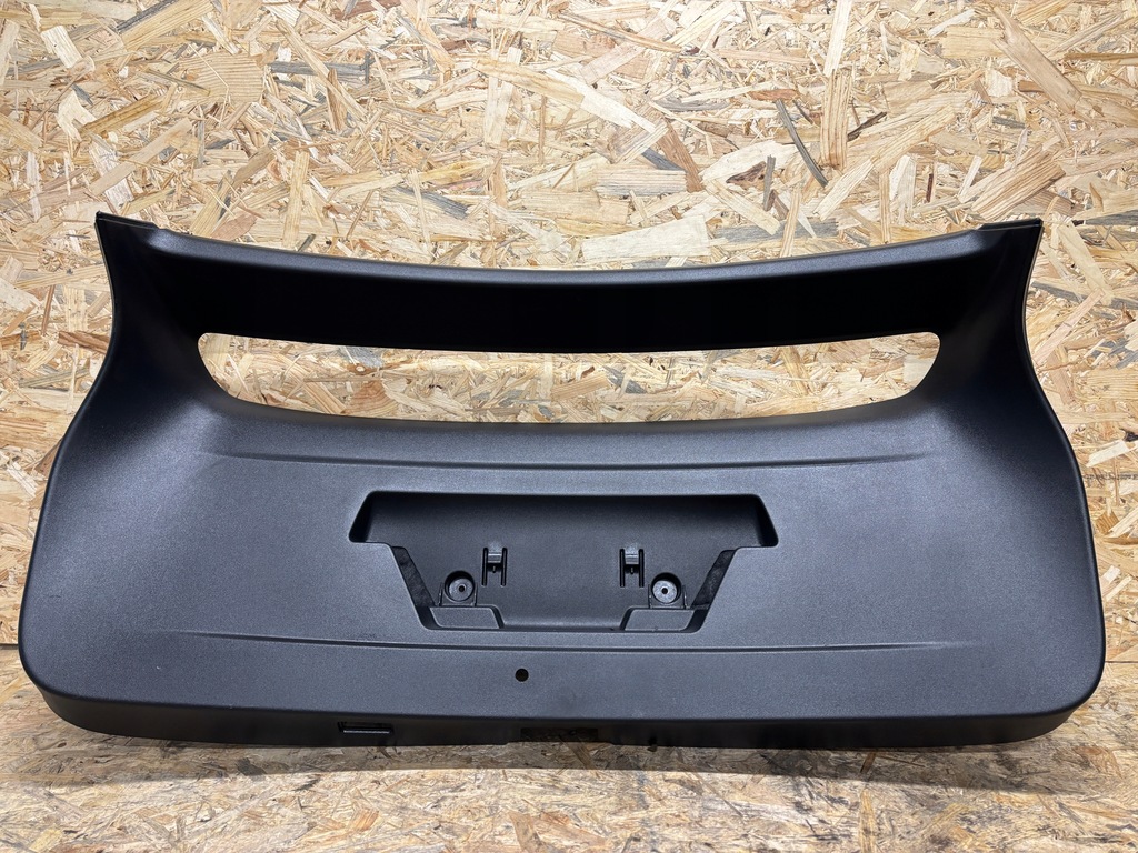 фото №1, Audi q4 e tron sportback оббивка кришки 89e867979