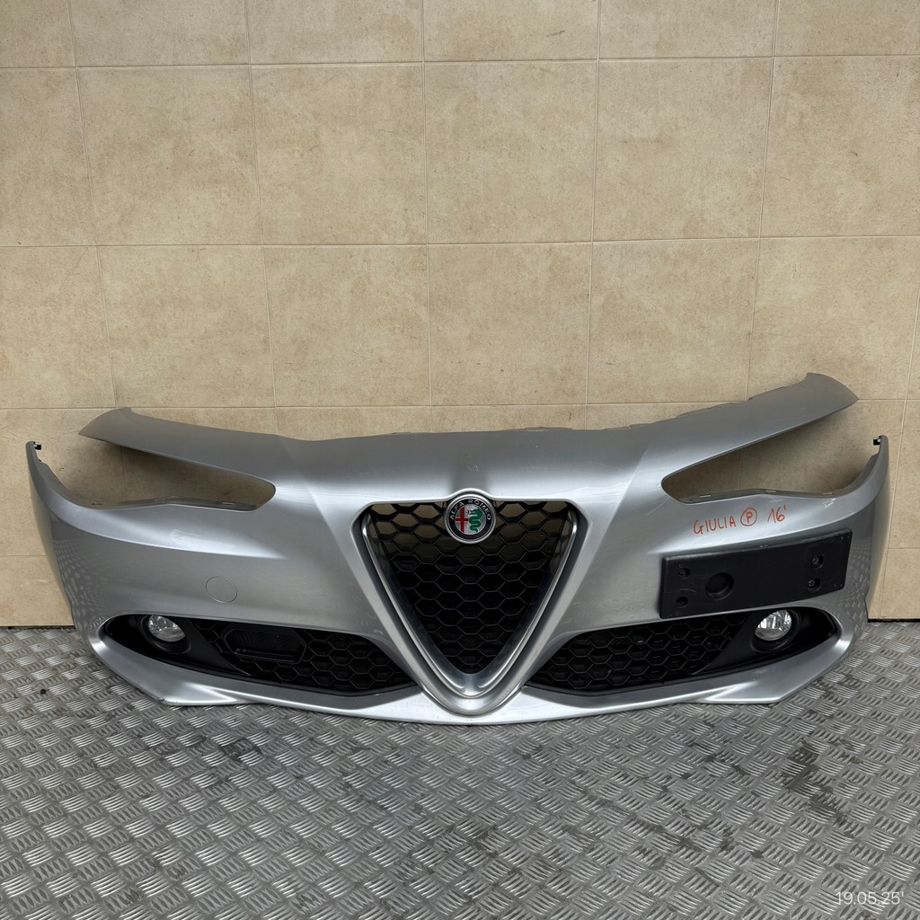 фото №1, Бампер передний kompletny alfa romeo giulia 2016 rok