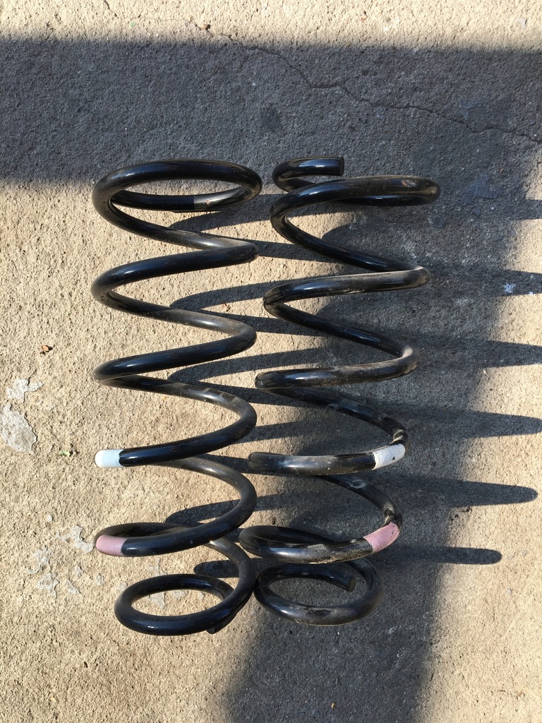 фото №1, Пружины задняя alaskan navara 2.3 dci