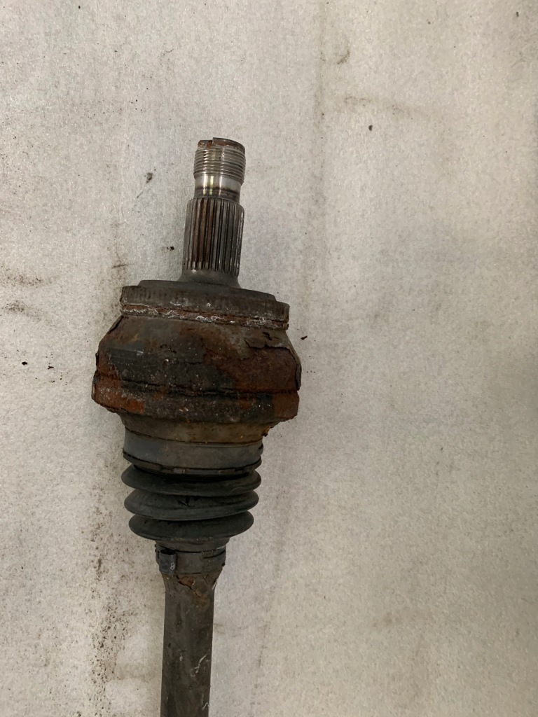 фото №3, Привідний вал лівий задня mercedes w204 lift 2.2 cdi