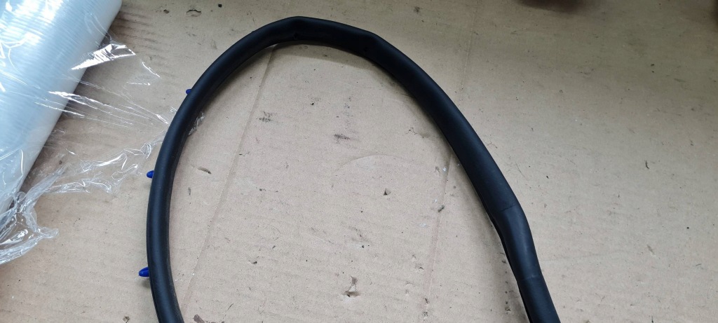 Maserati quattroporte vi прокладка гумовий двері ліва лівий перед Недорого