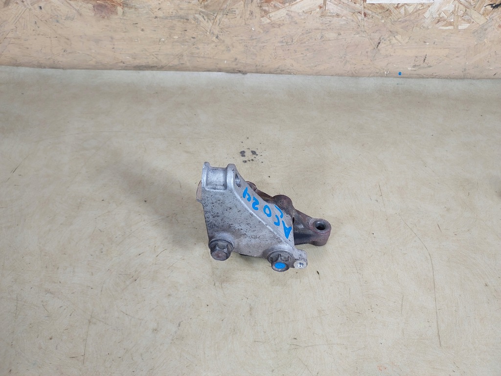 фото №1, Accord vii 2.4 кронштейн двигателя