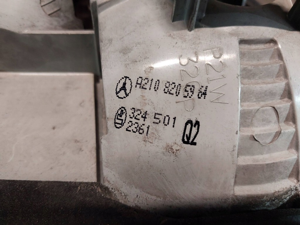 фото №7, Лампа задня кришки багажника ліва mercedes-benz e w210 kombi a2108205964