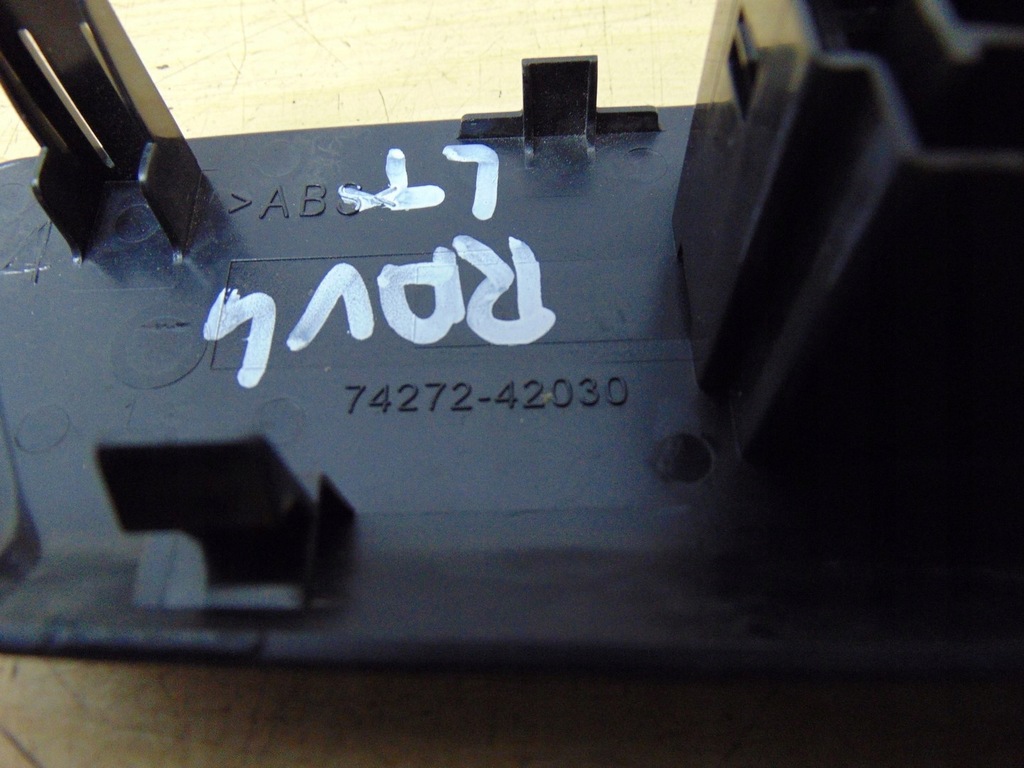 фото №11, Вимикач скло лівий задня toyota rav4 iv 74272-42030 карбон