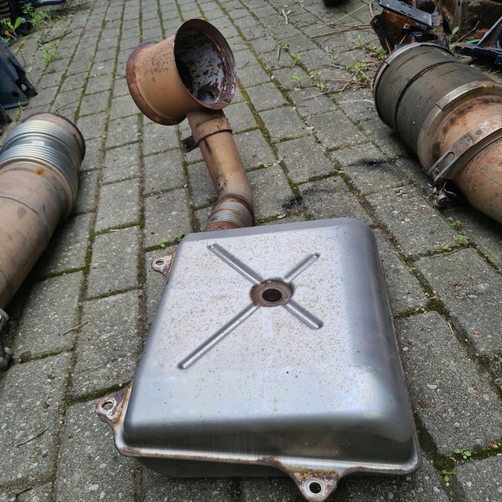 фото №12, Труба выхлопная гаситель катализатора actros mp 4