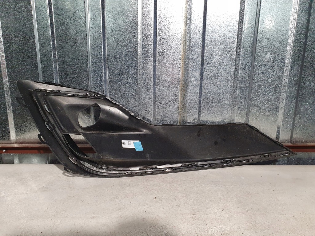 Решётка бампера правая левая ford focuks mk4 vignale Недорого