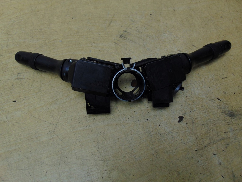 фото №8, Переключатель комбинированный toyota avensis t27