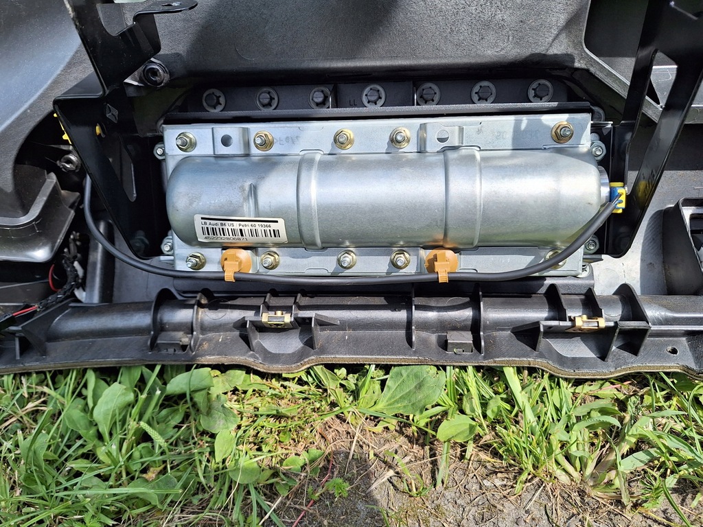 фото №8, Панель приладів приладова консоль air bag audi a4 b6