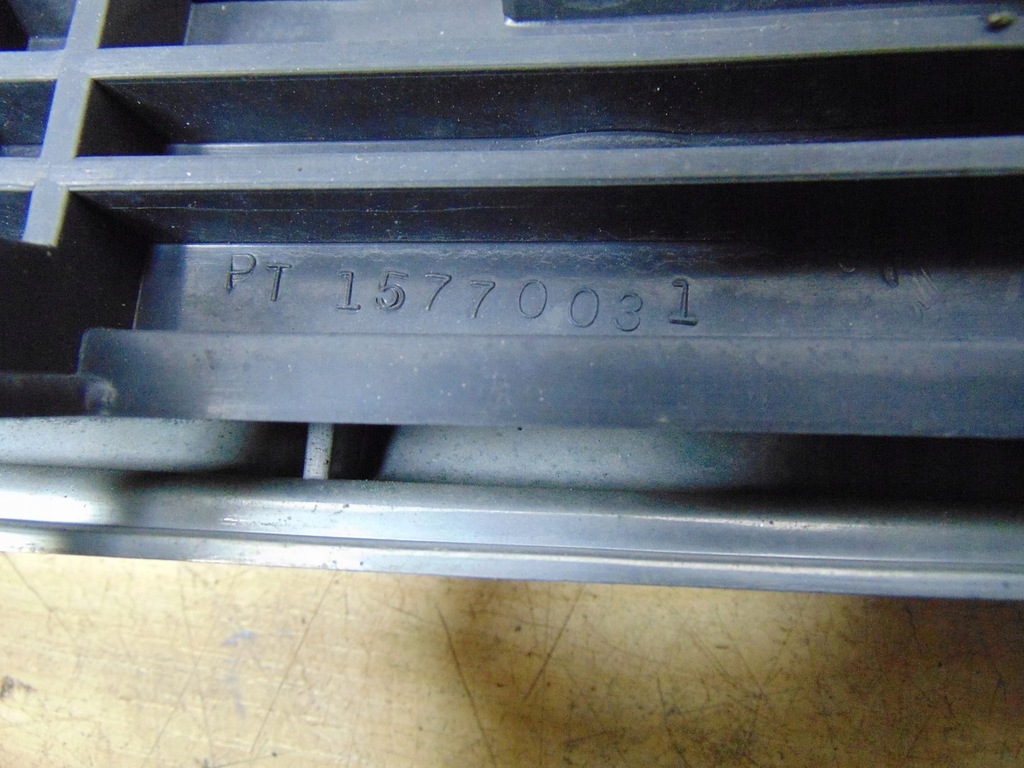 фото №15, Решітка радіатора решітка радіатора chevrolet tahoe ii 2000- 15764314