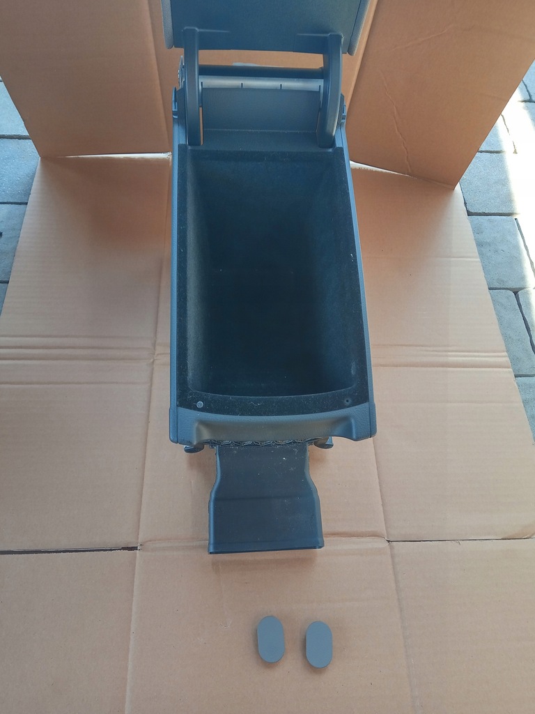 фото №9, Подлокотник volkswagen b6 3c0864207tst