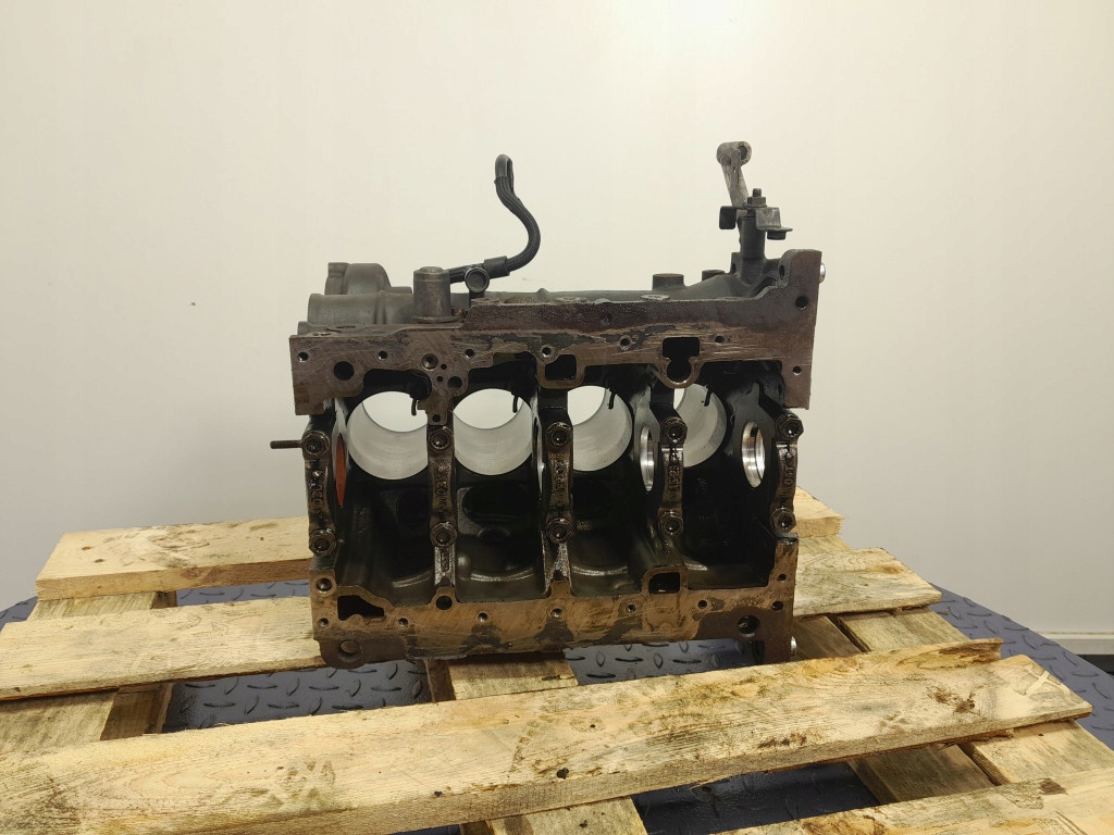 фото №11, Vw passat b8 2.0 tdi 150 km crlb блок двигуна 03n023a 03n103011a