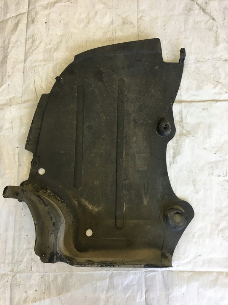 Audi a4 b6 накладка подвеска правый  задняя 8e0825219e Киев