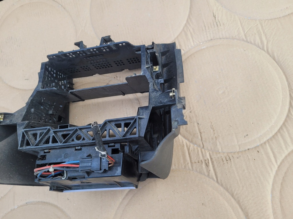 фото №5, Корзина кишеня рамка середня радіо консолі панелі audi a3 8l lift