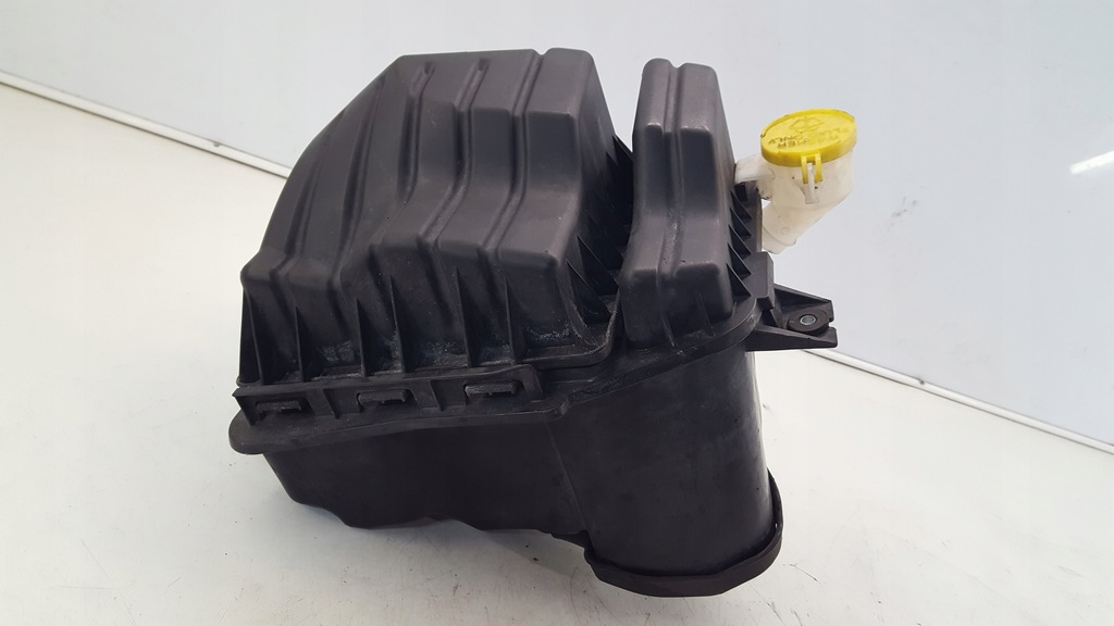 фото №4, Корпус фильтра воздуха chrysler voyager iv