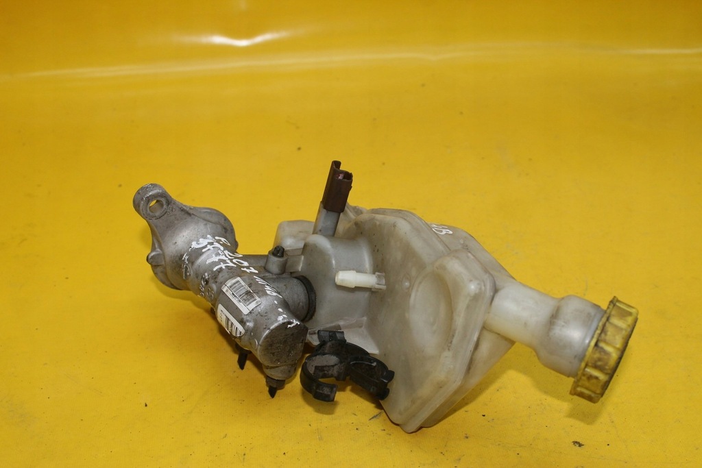 фото №6, Помпа тормозная peugeot 207 1.4 16v 32067093k