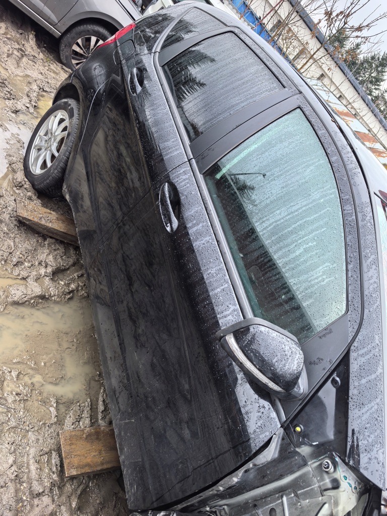 фото №1, Mercedes w169 04r- двері праве задні правий задня 191 !