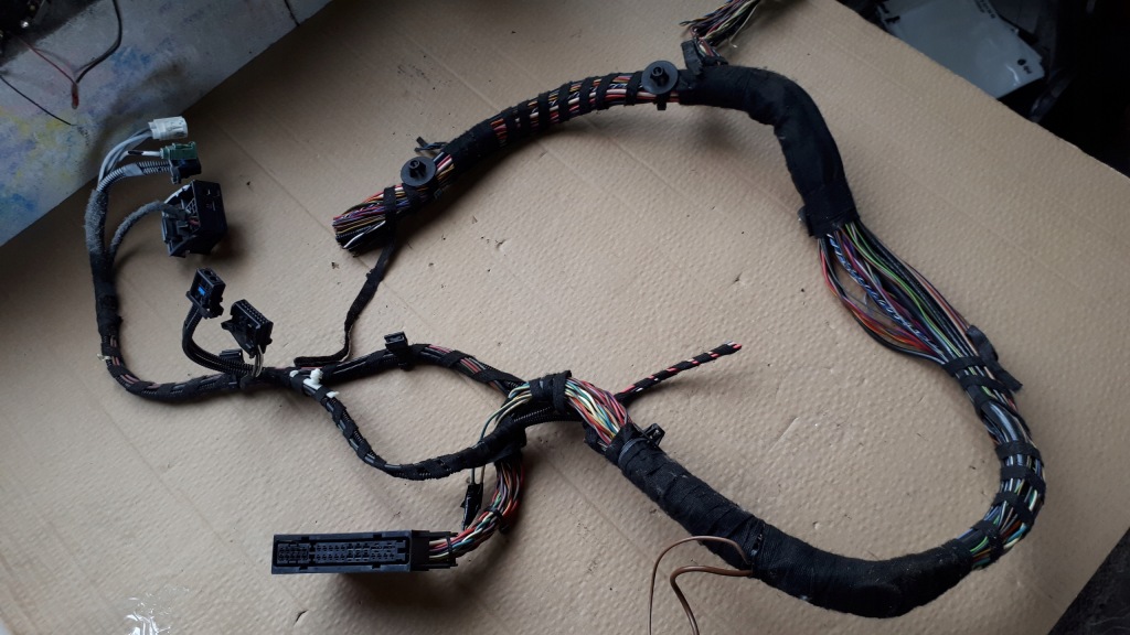 фото №1, S4 b8 a4 штекер колодка усилителя bang olufsen