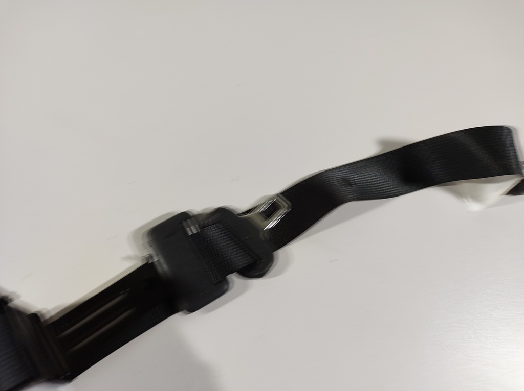 фото №3, Lexus is300h 13r pas безопасности правый задняя