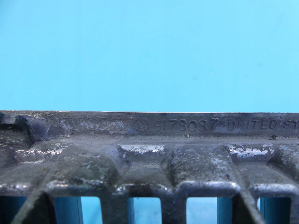 фото №9, Решітка радіатора решітка радіатора volvo s80 i 98-03