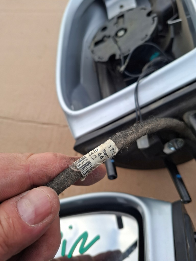 Mercedes w164 зеркало левая правое комплект 2 szt серебристый 1648104116 в Украине