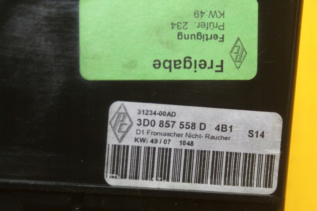 фото №7, Бардачок пепельница vw phaeton 3d0857558d