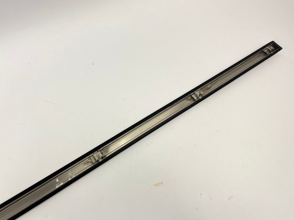 фото №12, Узкая молдинг боковая дверь правый перед правая передний верхний mercedes 190 w201