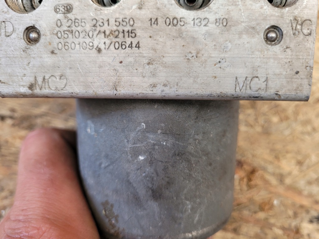 Насос abs гальмівна psa 1400513280 Недорого