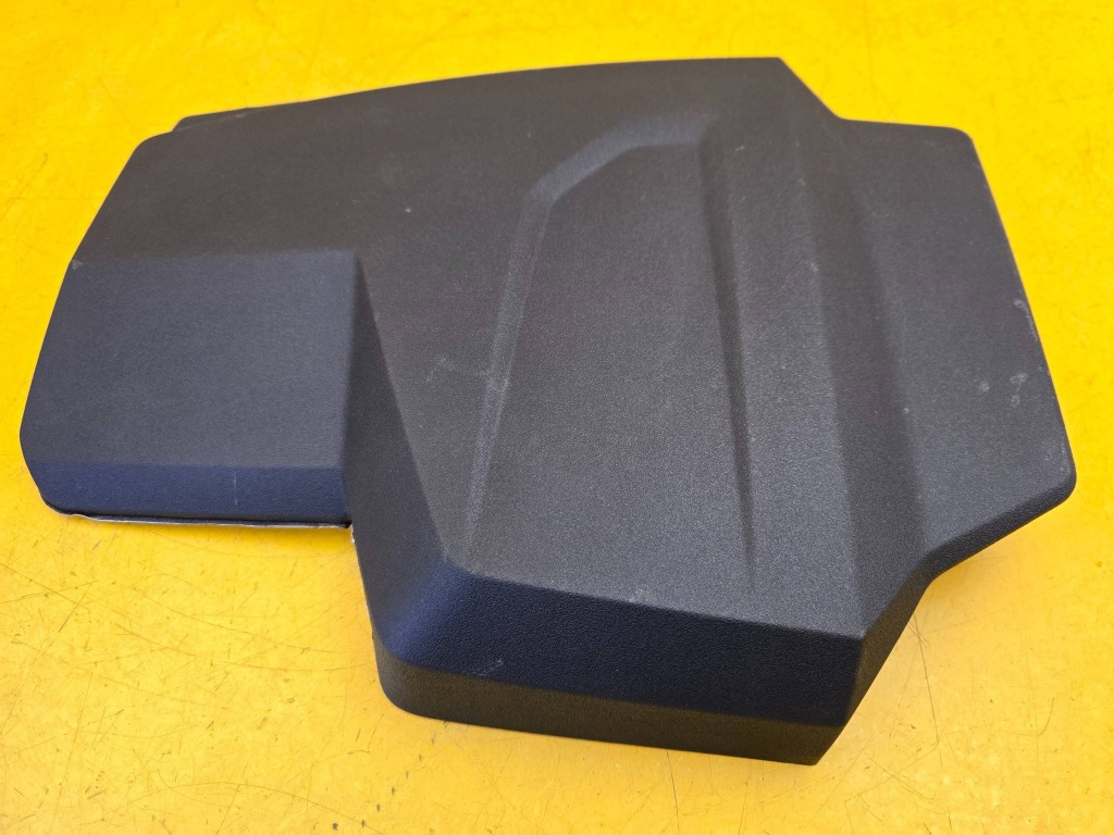 Купить Audi r8 4s накладка крышка двигателя 4s0103908