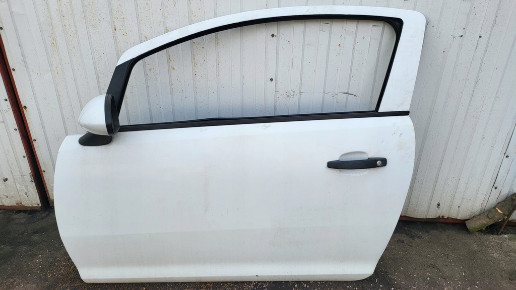 фото №1, Corsa d z474 дверь белый левая 3d