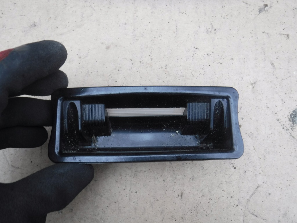 фото №1, Вкладыш пепельницы перед audi a3 8p 8p0857575