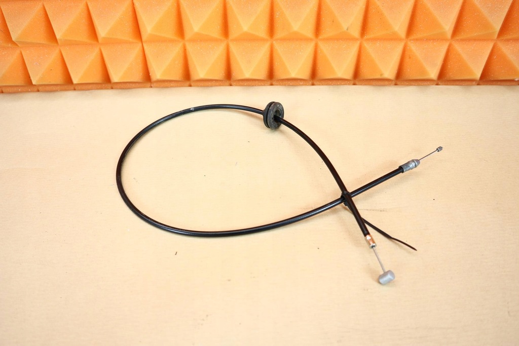 фото №1, Mercedes slk r171 трос капот a1718800059