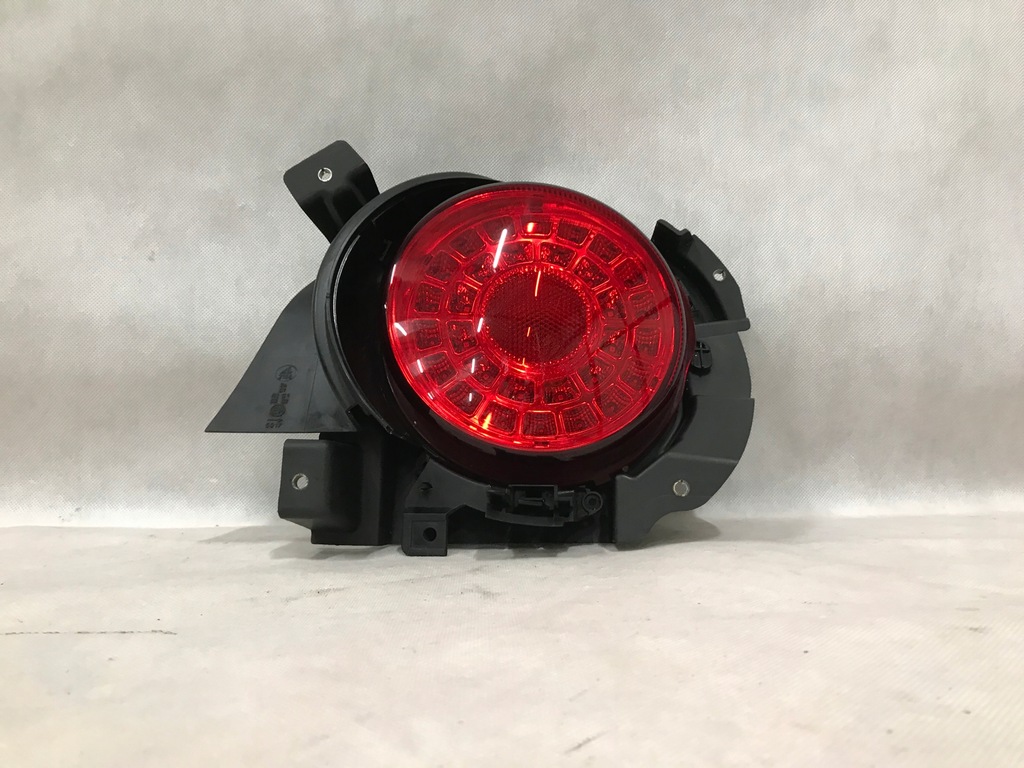 фото №1, Alfa romeo 4c лампа задняя правая led usa