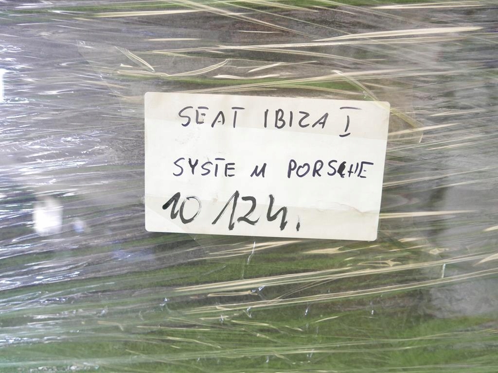 фото №8, Полка задняя задняя seat ibiza i 3d hb 84-93