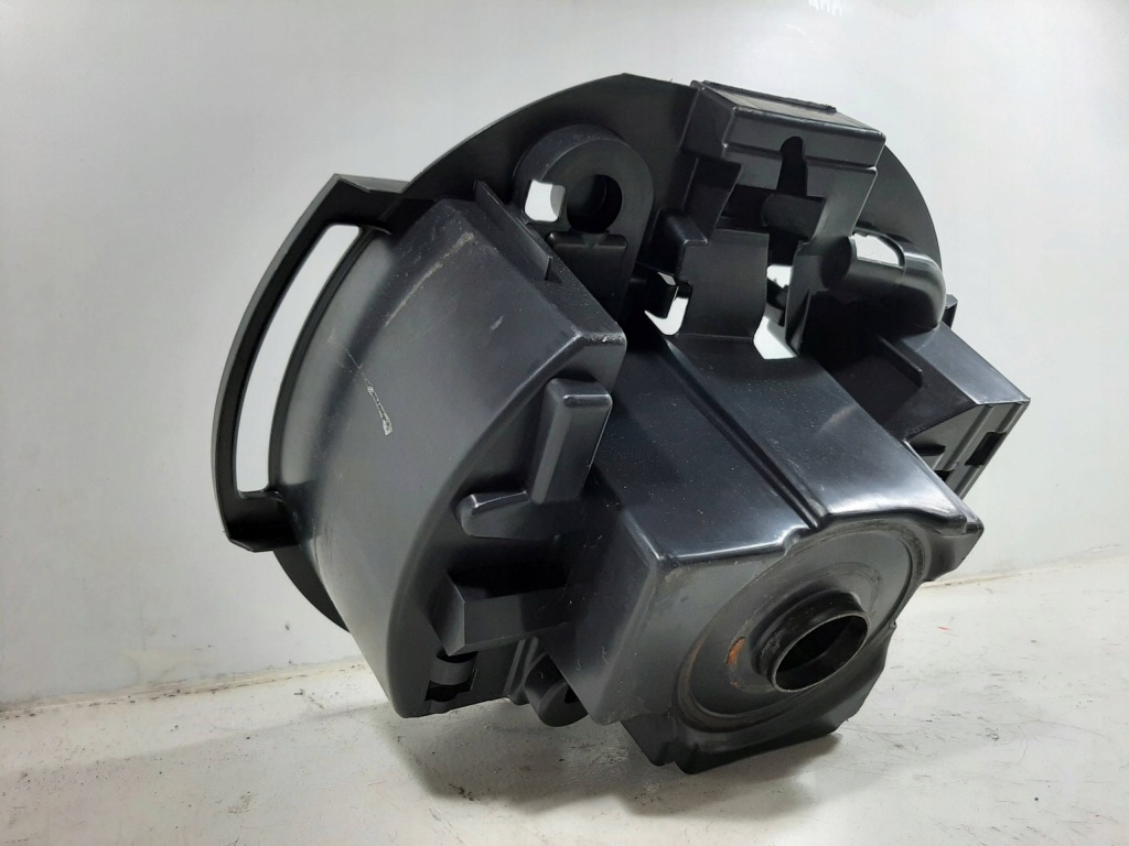 фото №12, Renault scenic ii 1.9dci 04r вкладиш колеса запасного кронштейн 8200153953