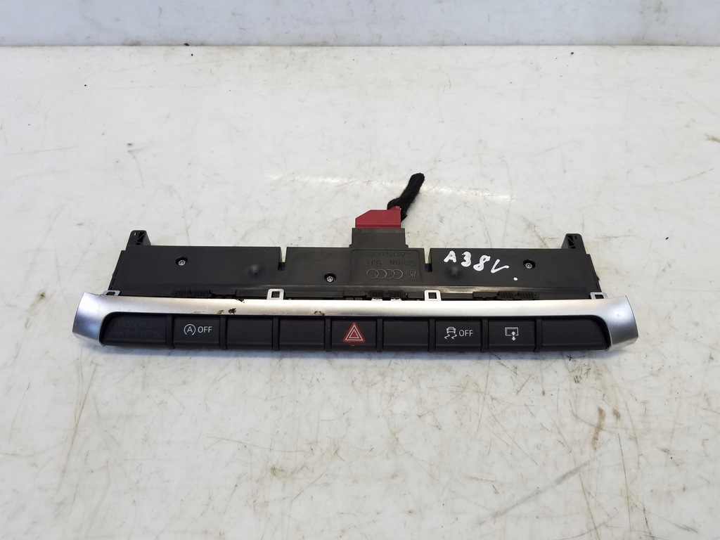 фото №1, Панель audi a3 8v 8v0925301at