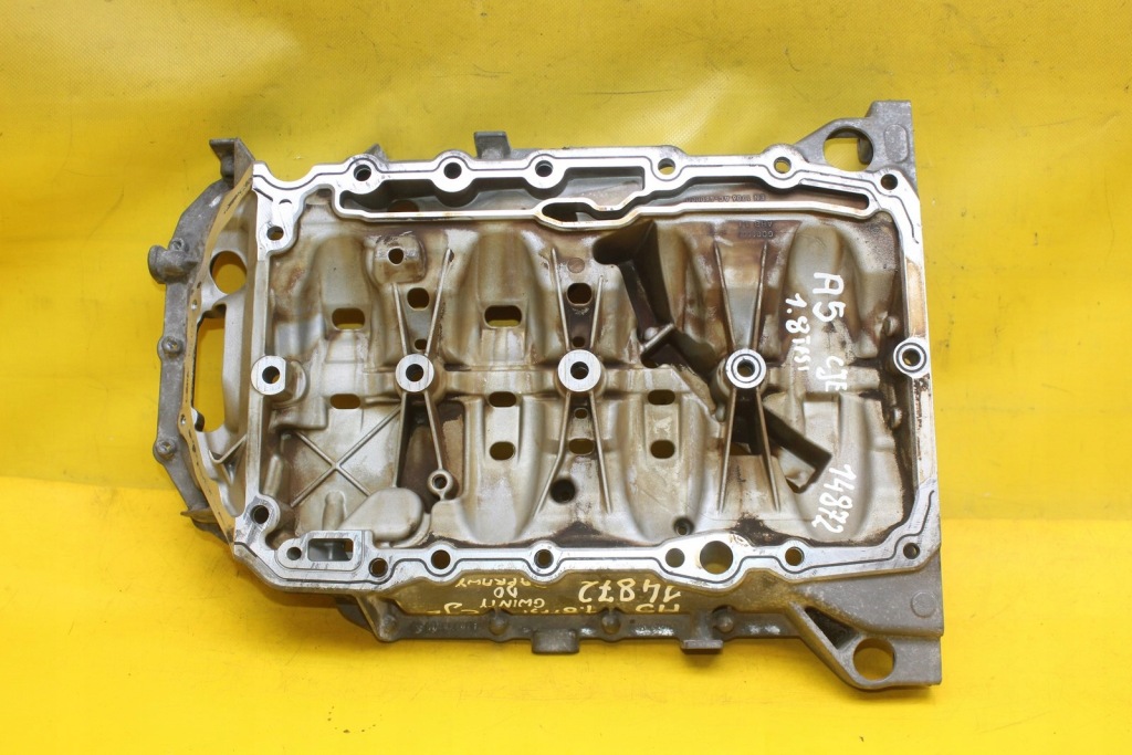 Купить Поддон масляная audi a5 a4 b8 vw golf vii seat 1.8 2.0 tfsi cje 06l103603m