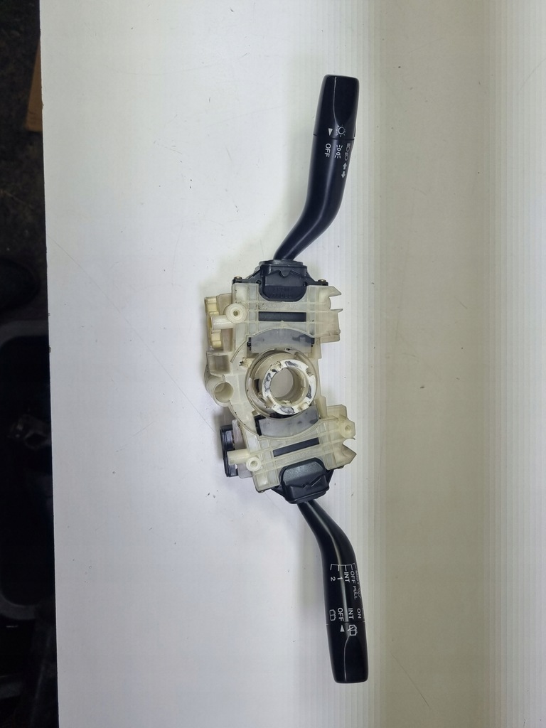 фото №1, Перемикач комбінований перемикачі mazda оригінальний номер 17b366