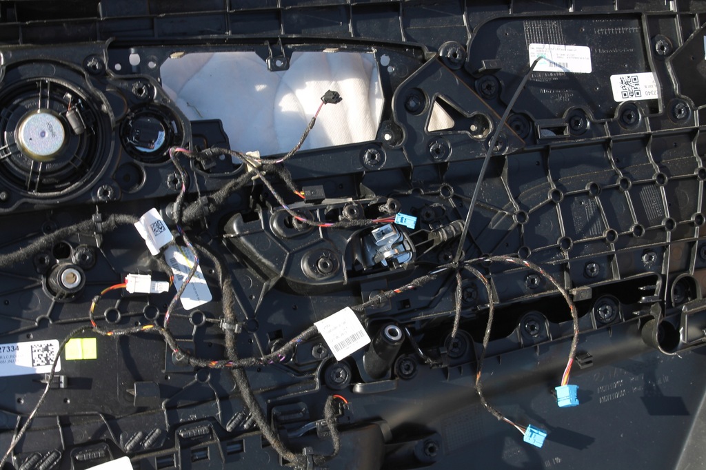 фото №8, Обшивка дверь обивка europa mercedes w167 gle gl