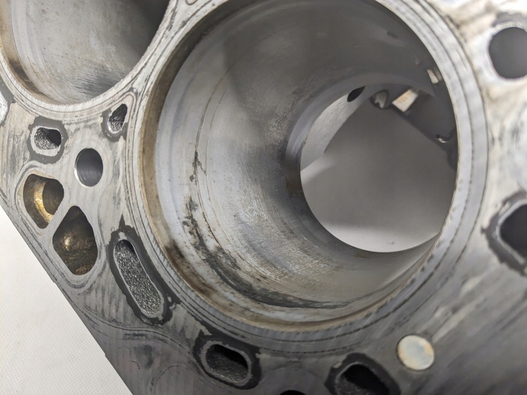 фото №8, Блок двигуна 7562288 n63b44a 4.4 v8 300kw 407km bmw f01 f02 f07 e71 x6 08-