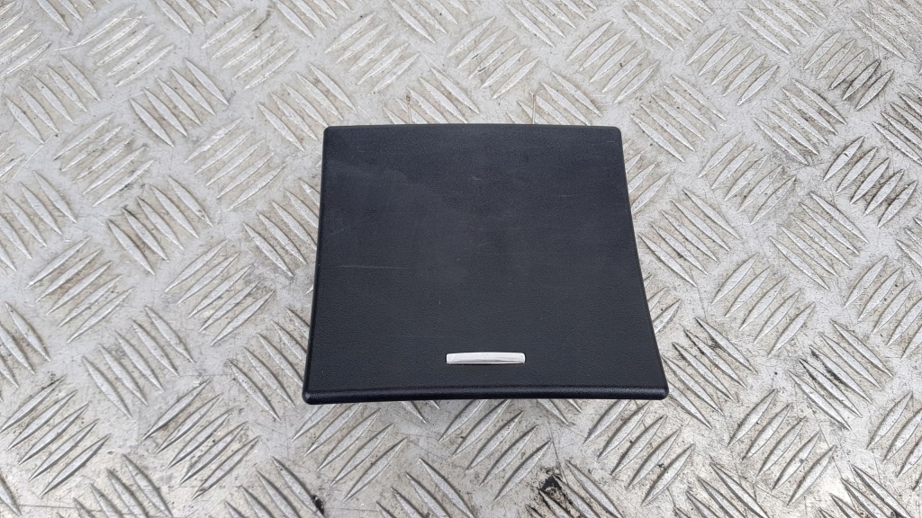 фото №2, Mercedes w212 пепельница крышка