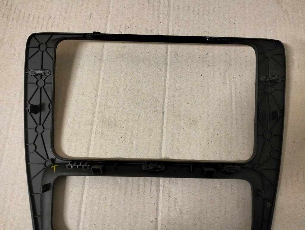 фото №6, Vw jetta vi 5c6 рамка радіо панель кондиціонера 5c6858071a