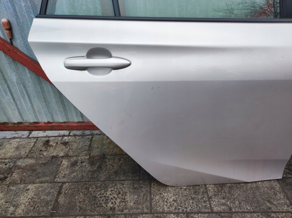 фото №9, Двері праве задня задні toyota prius iv - poznan