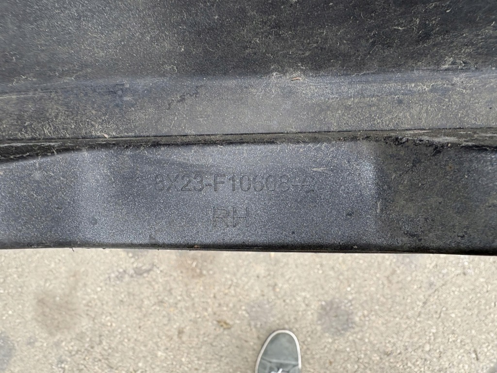 фото №7, Jaguar xf x250 молдинг накладка порог правая правый порог 8x23-f10608-a